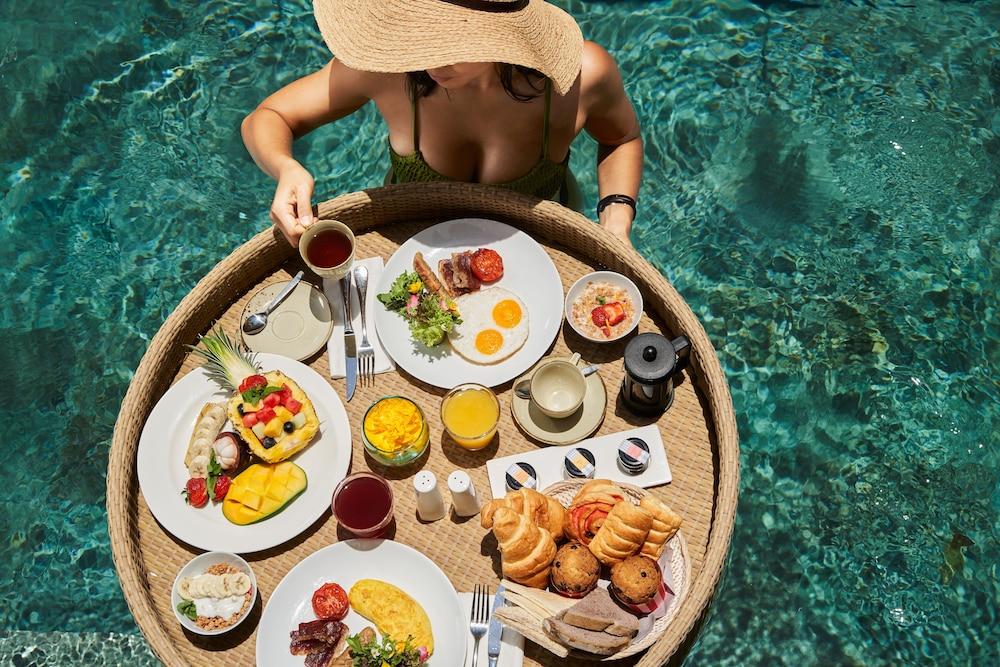 Hotel Cross Bali Breakers Jimbaran Zewnętrze zdjęcie